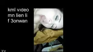 هزات الجماع الصارخة: العاهرة تتوسل للمزيد