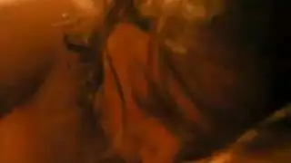 مع شقيقتي
