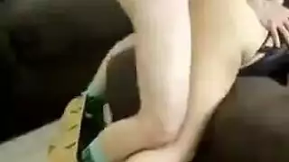 ضرب وحشي: جماع غير مقيد وأنين