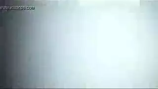مش عايزة تتنتك وبتعيط