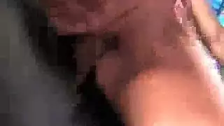 عمر ١٨ شقراه سكسي
