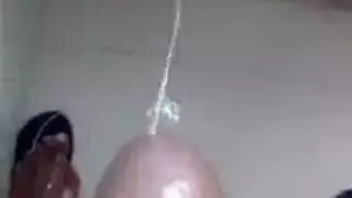 هيمنة المدخل: الشاب الخاضع يأخذه بقوة