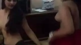 ولد سخيف وبنبة سخيفة
