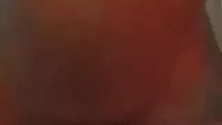 عاهرة في الجوارب تُضرب بعمق وقوة