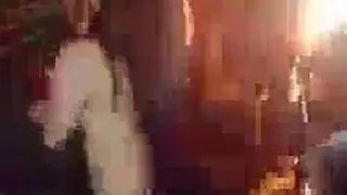سكس بنت قحبه تدخل علاابوه وترقص قدمه وتقله اركبني اني مرمله محرومه
