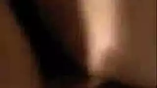العاهرة السابقة تنتقد لحبها فعل أسود مزدوج
