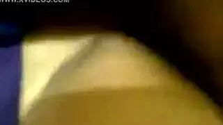 مراهقة خجولة تئن وهي تأخذ قضيبًا عميقًا