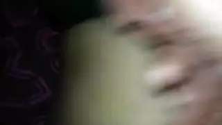 مضاجعة علنية في المطبخ: زوجتي تئن على الطاولة