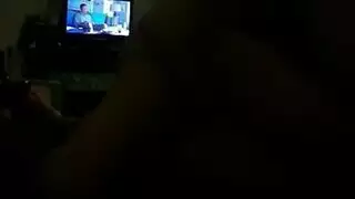 عمود وحشي يقذف المني على فتحة ضيقة