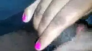 استمناء مراهقة سمراء: تلمس عميق وتدفق