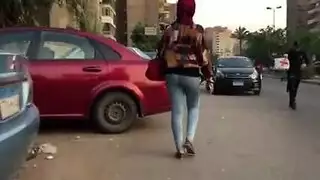 خلاها تمشي صفع