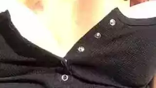 صدر كاترينا القانون الكبير في جنس ثلاثي عنيف