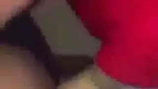 فتاة ممتلئة تعطي قذفًا لزجًا على الوجه