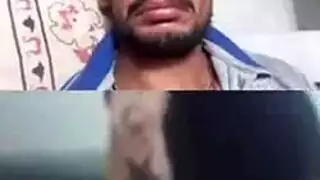إباحي صريح: رجل مستقيم يجرب القضيب