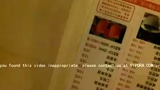 مشهد ساخن يجمع بين الجنس المزدوج ومص الأثداء