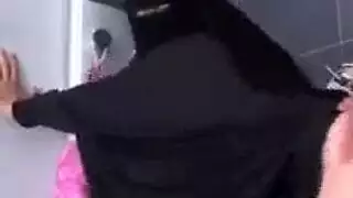 ستات خمسينات تتناك في الحمام