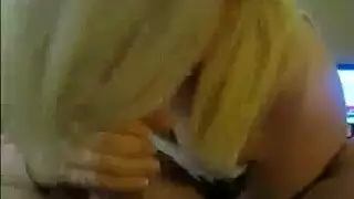 فتاة شقراء في جيب ضيق تحصل على جلسة جنسية قاسية بعد نوبة عملها