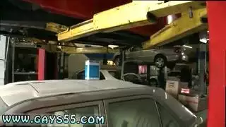 نيك في الكتب يلحس كسها