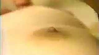 مراهقة أفريقية تُضاجع من مؤخرتها من قبل أب سكران