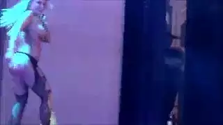 خادمات جامحات في أفلام إباحية