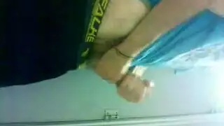 اميايه تضع القفص على رب ابنها