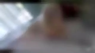 يضربها عكسها