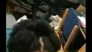 مثليات شقراء ينتقلن من قضيب إلى دسار في مشهد إباحي مثير