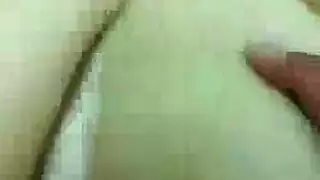 وكيل إباحي آسيوي يفشل في دفع ما تستحقه عاهراته الإباحيات القويات
