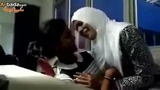 نيك بنات محجبات مع بوس الشفة