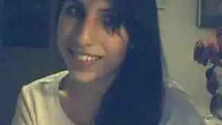 فتاة عربية ساخنة تمارس الجنس الشرجي وتمص القضيب على الكاميرا