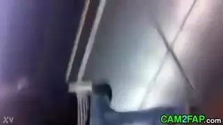 فتاة عربية تأخذ قضيب ألماني في مؤخرتها
