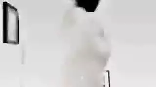 أم عربية كبيرة الصدر تمارس الجنس مثل نجمة إباحية