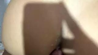 الاستمتاع بحمار الزوجة ذات الشعر البني