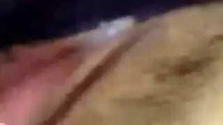 سكش بنت خالتي في الفرشة