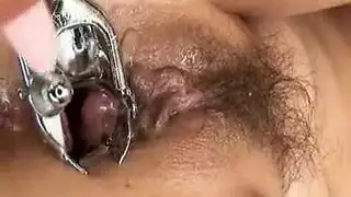 تستمتع بفرك القضيب