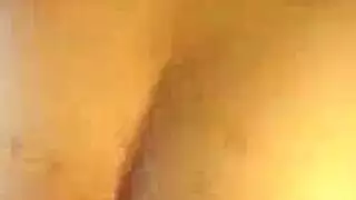 الأم التركية الساخنة تتوسل لعلاقة جنسية جماعية صارمة مع شباب جامعيين وسيمين