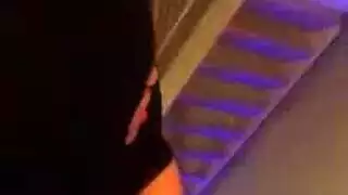العلاقة السرية المنطلقة: الموظفة الآسيوية تمارس الجنس الهاردكور مع رئيسها