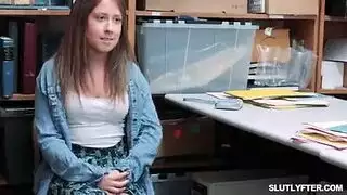 دافينا ديفيس تكشف كل شيء في جلسة تدليك جامحة مع المعالجة فيكتوريا