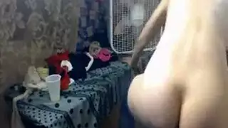 إيلاج مزدوج وحفر في ثقوبهم الرطبة