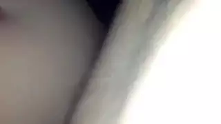 الأخوة المشتعلون: الأخ الجنسي الجاف يضرب أخته المشاكسة