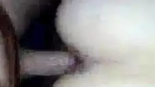 مشهد وجه نيك عميق للعاهرة الشابة