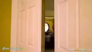 الصورة العائلية تتنهي ببلع لبن الزب