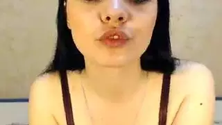 سوريات ممتلئات الصدر مغطاة بالسائل المنوي بعد جنس جماعي