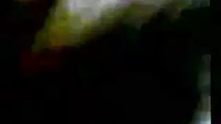 جسد شاب يأخذ قضيب الرجل الكبير