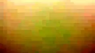 شقراء في فعل حلقي عميق تجعل قضيباً يتسرب