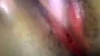 يُقذف حمولات في مشهد المال الشهواني الإباحي