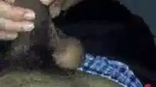 فم خائن يعبد قضيبًا صلبًا