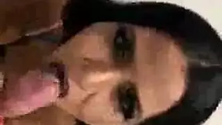مشهد إباحي: دماغ روز مونرو يُملأ بالسائل المنوي
