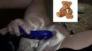 مؤخرة سنو وايت العربية الضيقة تقطر زبادي بعد عبادة هنتاي