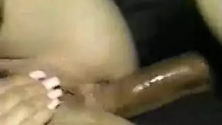 شرموطة بتعرض لو انها عشان حبيبها